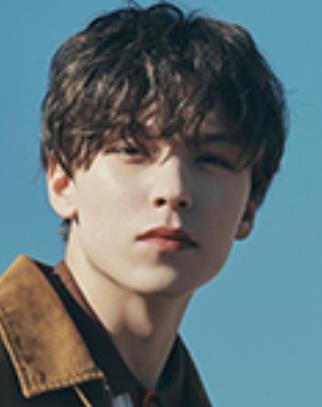 SEVENTEEN VERNONが初のソロ音源公開に向けコンセプトフォトを掲載！