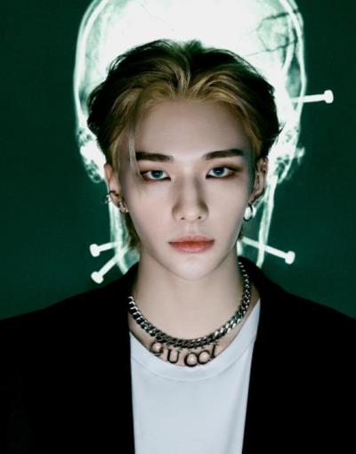 Straykidsヒョンジンがコンサートで自身の気持ちを告白し号泣！