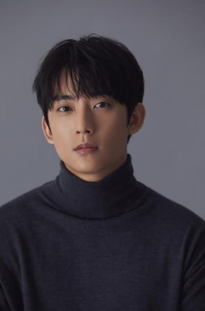 B1A4シヌとゴンチャンが新しいプロフィール写真を公開！