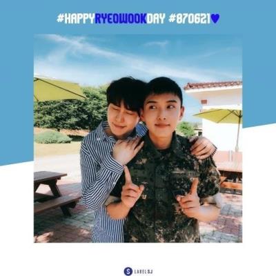 SUPER JUNIORのリョウクが軍除隊を控えて誕生日を迎える！